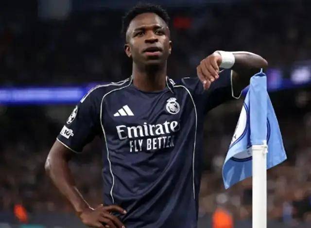 双杀曼城不足喜,皇马欧冠之路已到头,阵中有人比姆巴佩更适合当一哥